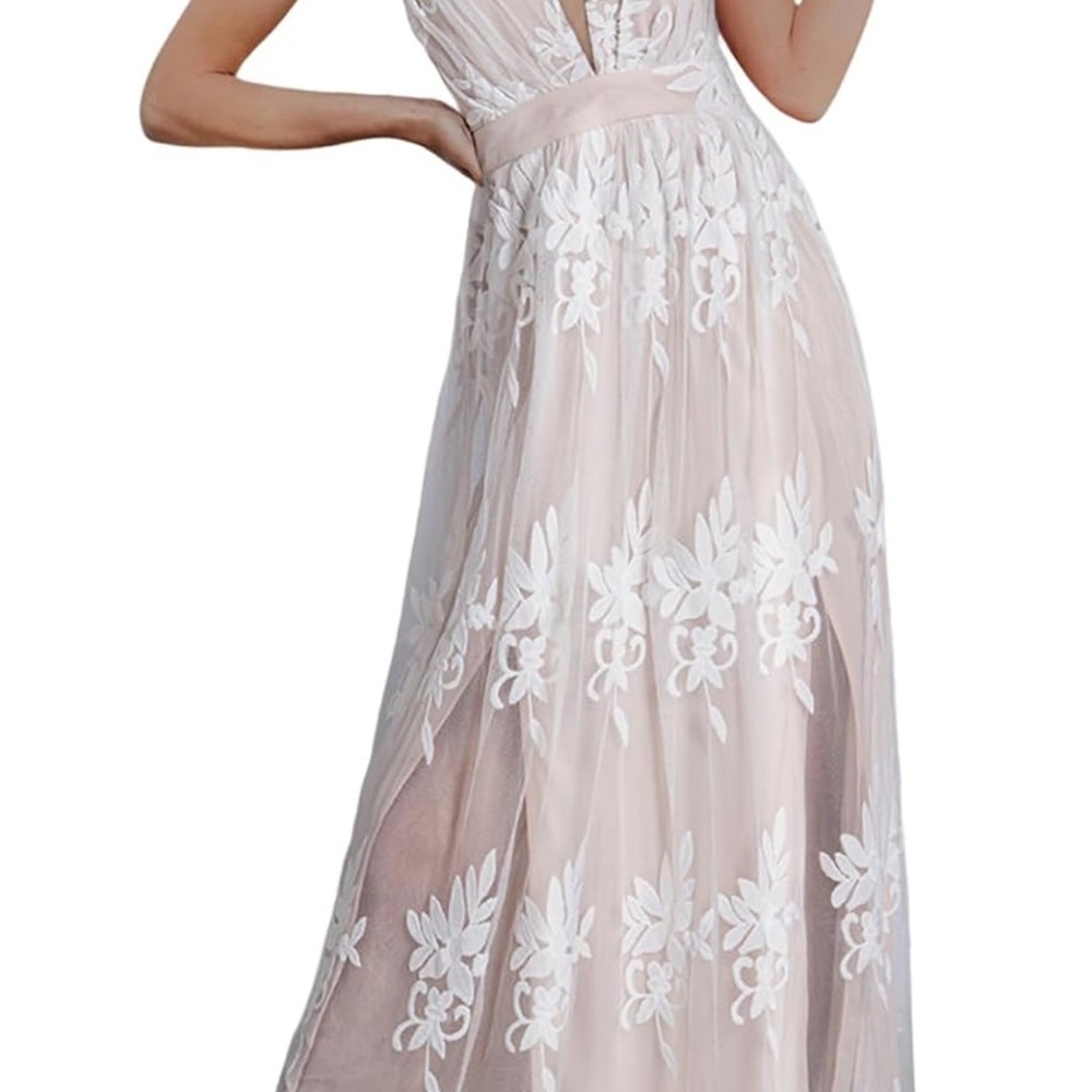 Elegant Floral Lace Maxi Dress bridal dress size small